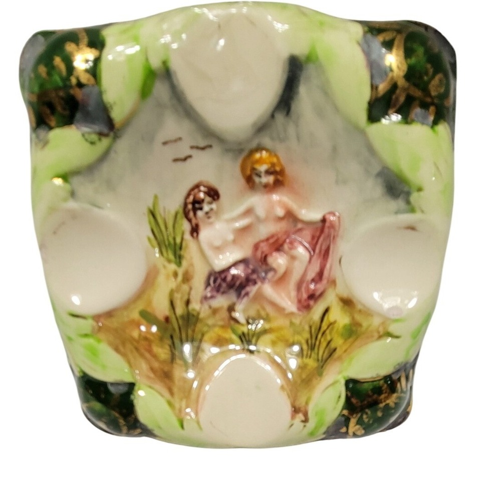 Vintage Capodimonte Italy Porcelain Ashtray 5876 Green Gold Gilt Relief Figures